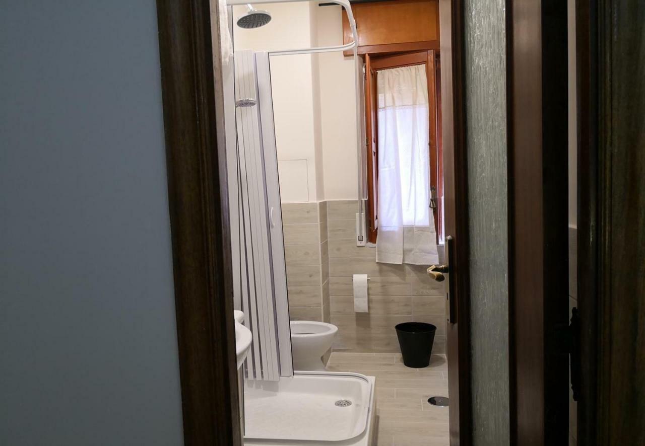 Bed and Breakfast Fenesta Vascia Neapel Exterior foto